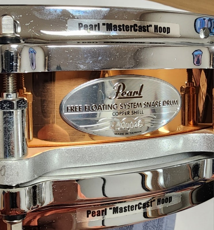  펄 프리플로팅 카퍼 피콜로 스네어 14"x3.5" (Pearl Free Floating Copper Piccolo Snare) / 모델명 : FC1435