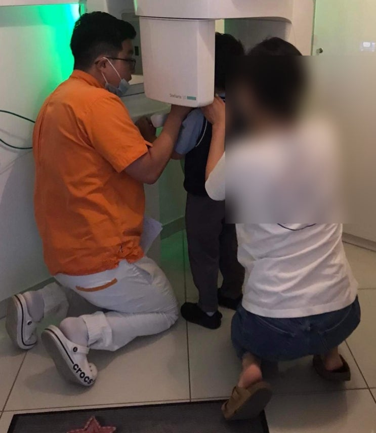  노르웨이 한인치과 전대일 원장의 어린이 치료
