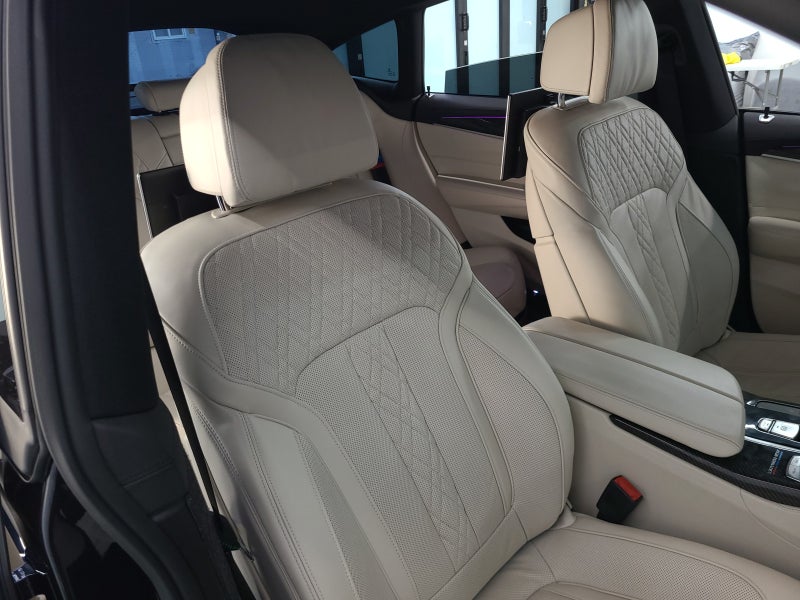 인천 남동구 / 실내커스텀/염색 / BMW / 베이지