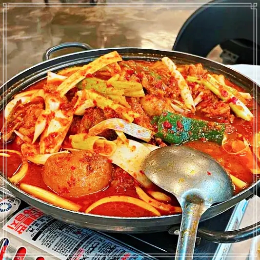  허영만 백반기행 토종 닭도리탕 손호준 게스트 찐 노포 밥상 강서 염창 추천 맛집 닭볶음탕 222회 리뷰 후기 별점 정보