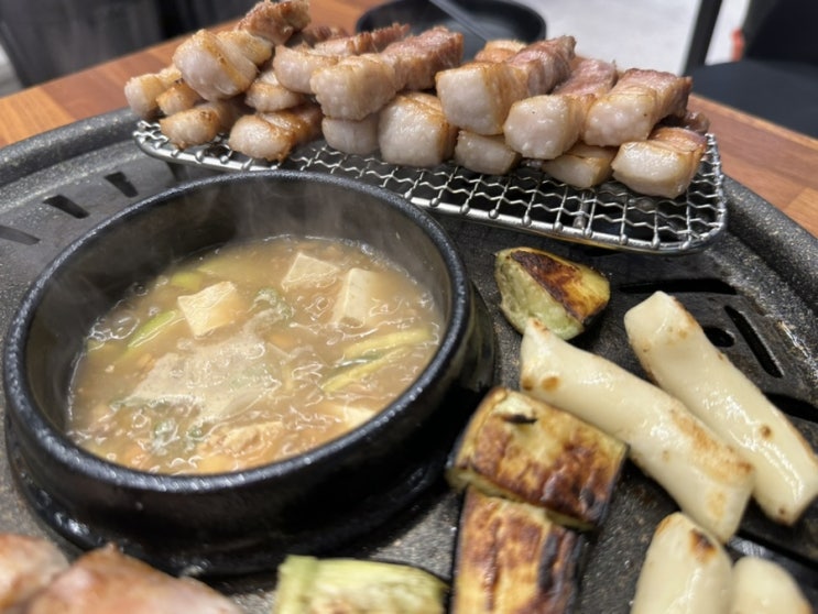  군포 부곡동 삼겹살 맛집 뚱삼겹 회식장소