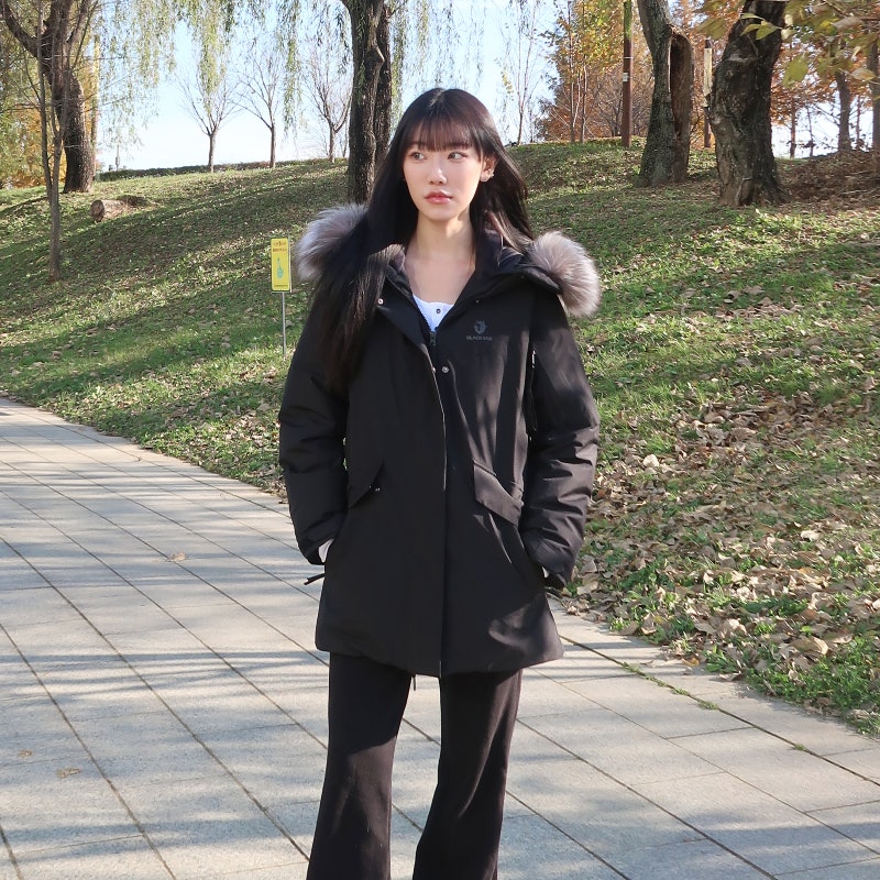 Blackyak IU Padded Jacket M Hima GTX Heating Down Jacket: Recommended Padded Jacket for Winter Cold Waves