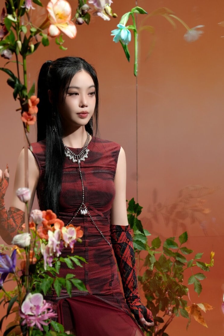 '아가씨' 수진, 당분간 국내 활동 없다...'학폭 이슈' 부담 됐나 '아가씨' 수진, 당분간 국내 활동 없다...'학폭 이슈' 부담 됐나