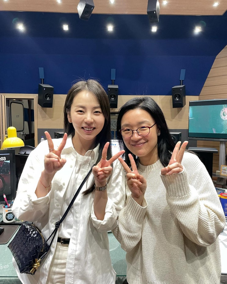 안소희 보테가베네타 가방 미니 루프 카메라백 사이즈 가격 정보! 안소희 보테가베네타 가방 미니 루프 카메라백 사이즈 가격 정보!