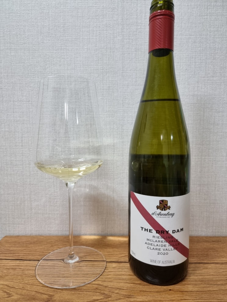  '#40' 다렌버그 드라이 댐 리슬링(THE DRY DAM RIESLING)2020/세븐일레븐 화이트와인