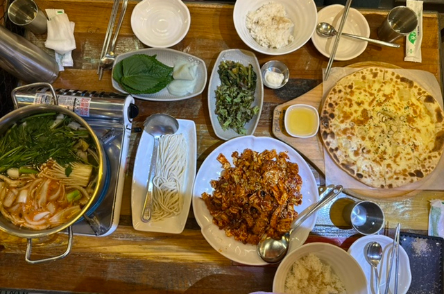  [천호역 쭈꾸미+칼국수] 더식당 :: 불 맛 가득 쭈꾸미에 칼국수, 그리고 고르곤졸라 피자를 한 번에? 맵짠단의 콜라보!