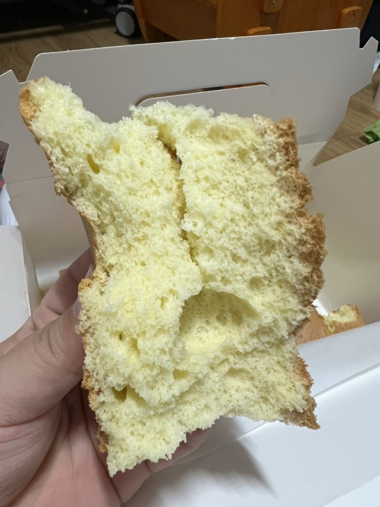  광장시장디저트 종로맛집 폭신한 카스테라와 겉바속촉 호두과자 & 붕어빵이 있는 하르당