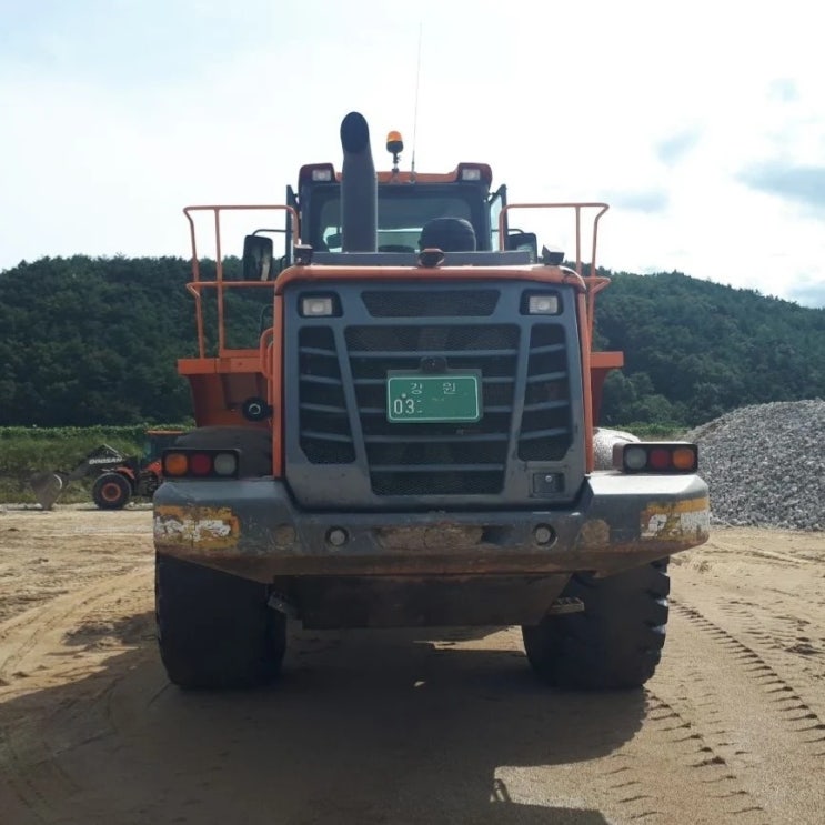 두산 DL400-3 2014년식 9200만원 판매합니다. 두산 DL400-3 2014년식 9200만원 판매합니다.
