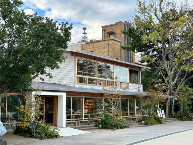  후쿠오카 오호리공원 카페 &LOCALS ohori park shop
