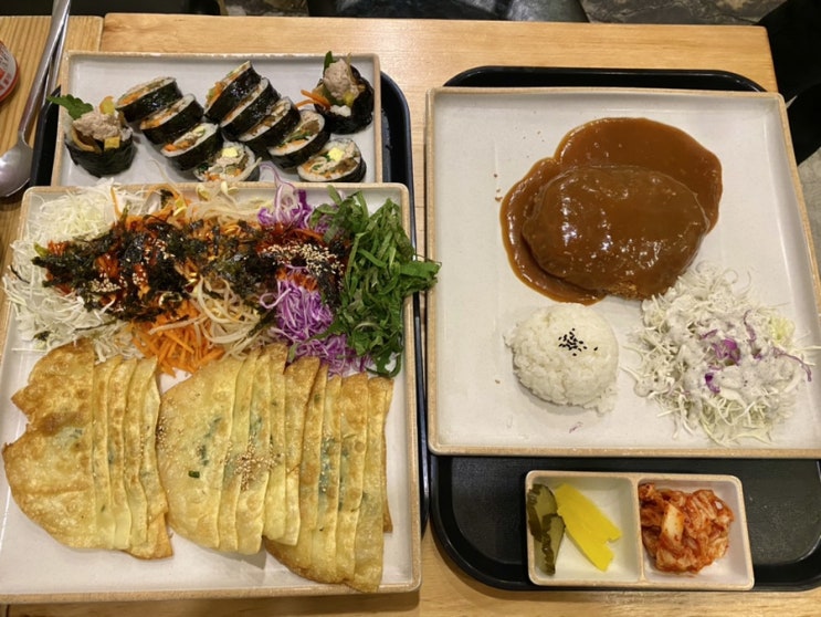  [창원/상남동] 24시간 운영하는 메뉴가 다양한 분식점 (비빔만두 맛도리)  :: 김바라김밥 본점