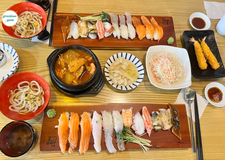 일산 초밥 맛집 스시어왕 백석본점* 다양한 가성비세트와 신선한 회/ 벨라시타 모임 런치포장 일산 초밥 맛집 스시어왕 백석본점* 다양한 가성비세트와 신선한 회/ 벨라시타 모임 런치포장