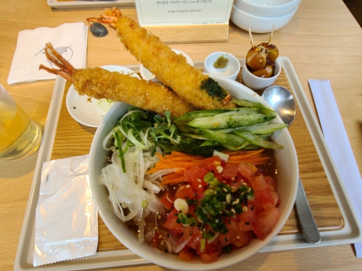  연남동 연어국수 맛집 미쁘동 내돈내산 후기 / 입짧은햇님 맛집