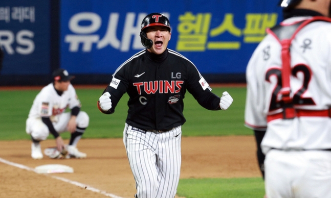 <b>오지환</b> 역전 <b>결승 홈런</b>, 3차전 승리