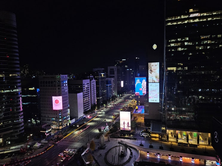  삼성 신라스테이 주차 어메니티 헬스장 라운지 바 루프탑