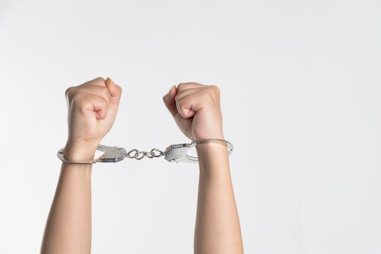 “애인이 산낙지 먹고 질식사”…남자는 보험금 챙기고 연락 끊었다 “애인이 산낙지 먹고 질식사”…남자는 보험금 챙기고 연락 끊었다