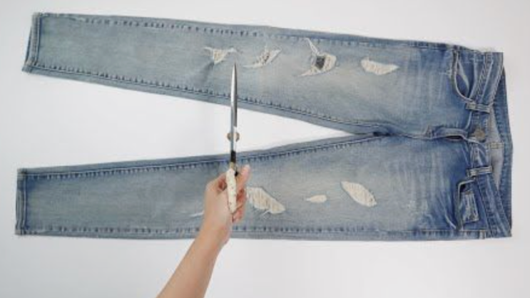  청바지 예쁘게 찢는법: 찢청 멋내기 DIY 완벽 가이드