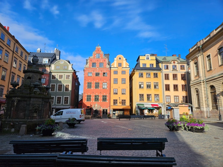 북유럽 7개국 여행 : 스웨덴 (스톡홀름 -&gt; 감라스탄 투어 2탄 (아이언 보이,스토르토리에트광장,노벨상박물관,성 게르트루드 교회)