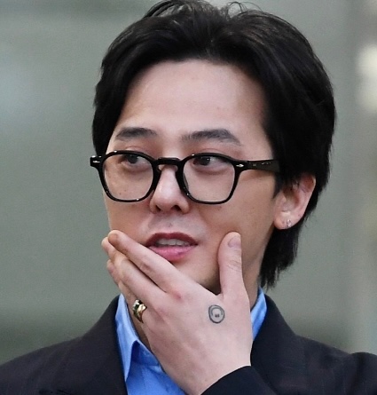 ️ 권다미 <b>지드래곤</b> 누나... 제모해 손톱 채취 <b>정밀감정</b> ️