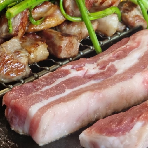  서울 애견동반 식당 고기꾼김춘배 숲길직영점 신촌 회식