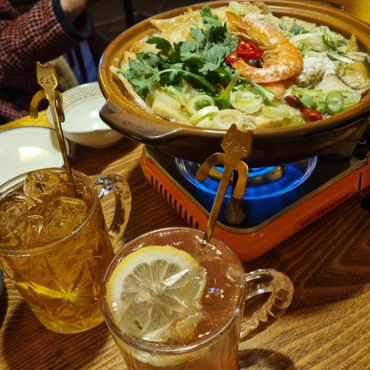  망리단길 술집 분위기 좋은 한식안주 맛집 정주일가