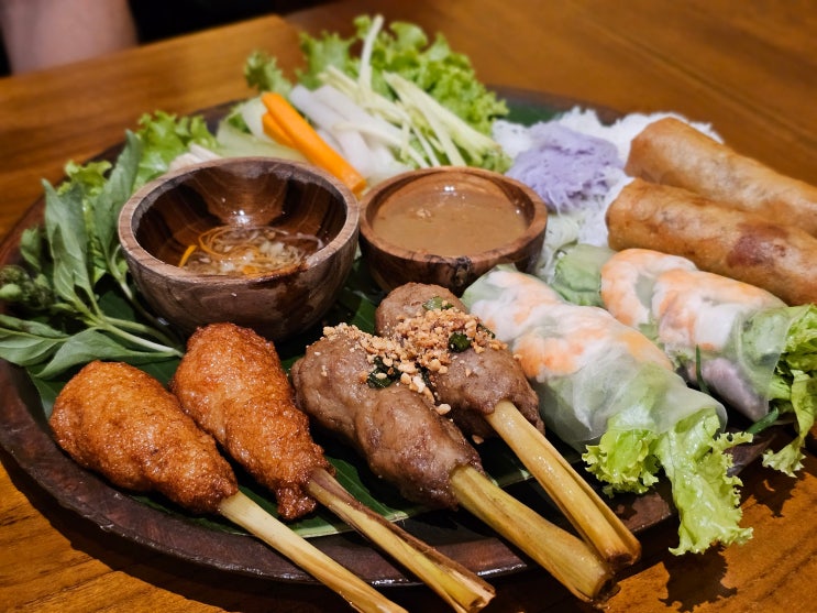  꾸따 맛집ㅣ발리에서 베트남 음식을 맛볼 수 있는 곳 메부이 (MeVui Vietnam)