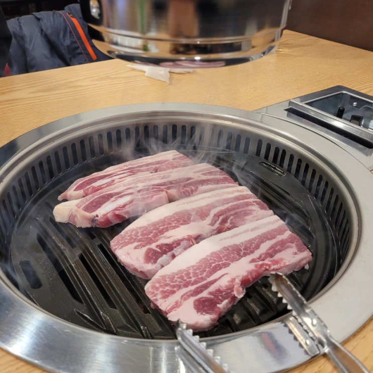서울식당 고기전문점 양재 국악고사거리 삼겹살에 차돌된장