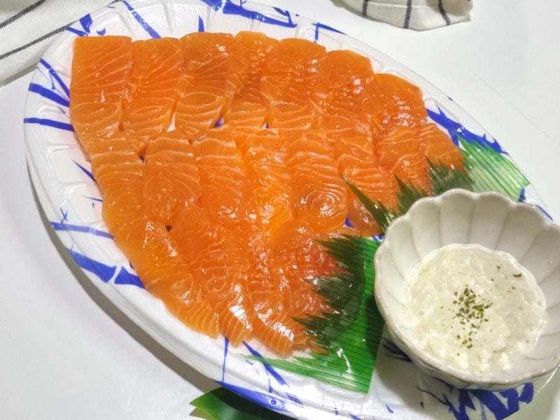 홀스래디쉬 소스 만들기 연어 회 양파 소스 맛 칼로리