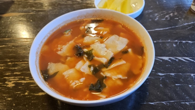 영등포 터줏대감 뽕씨네얼큰수제비 후기 영등포 터줏대감 뽕씨네얼큰수제비 후기