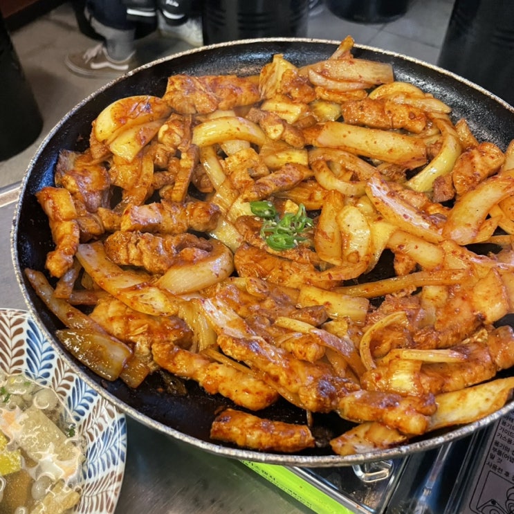  [신촌/신촌역]돼지김치구이 웨이팅 가성비 맛집,정통집:돼지김치구이