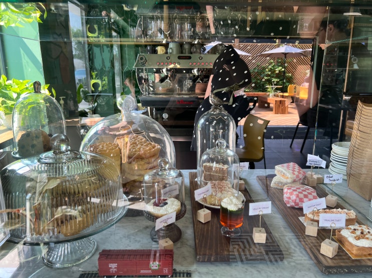  [에드먼튼] 북쪽에 있지만 가보시면 대 만족할 까페. 진짜 예쁘고 귀엽고 멋진 곳 : boxcar coffee shop
