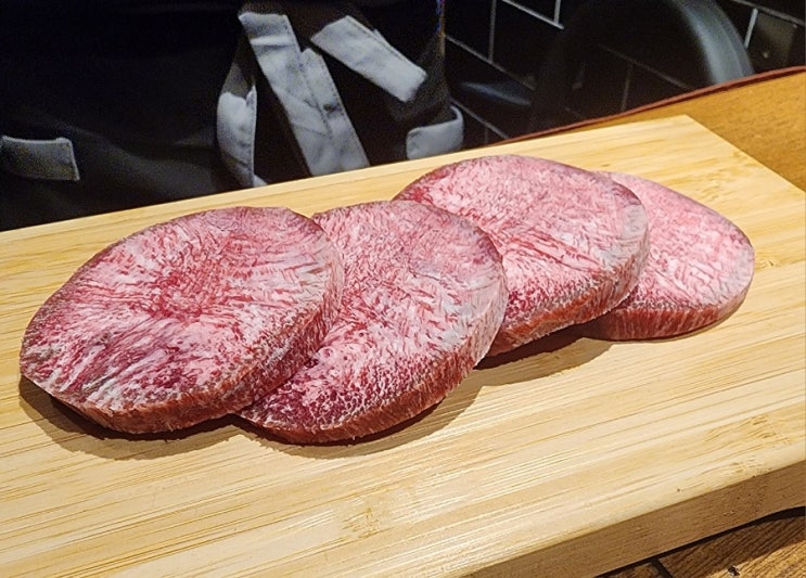  우시야 미사점 - 가족모임으로 딱 좋은 신규오픈 '소고기 코스요리' 전문점! 소 특수부위들 매력있네?
