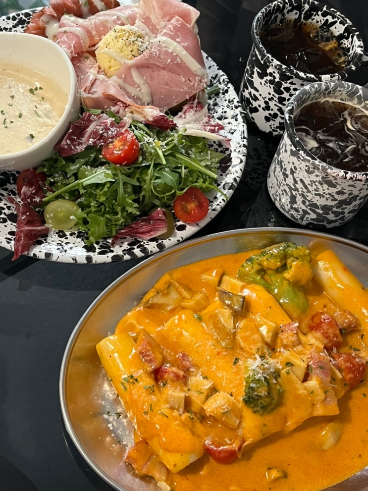  연남동카페 잼잼 힙한 브런치 디저트 맛집