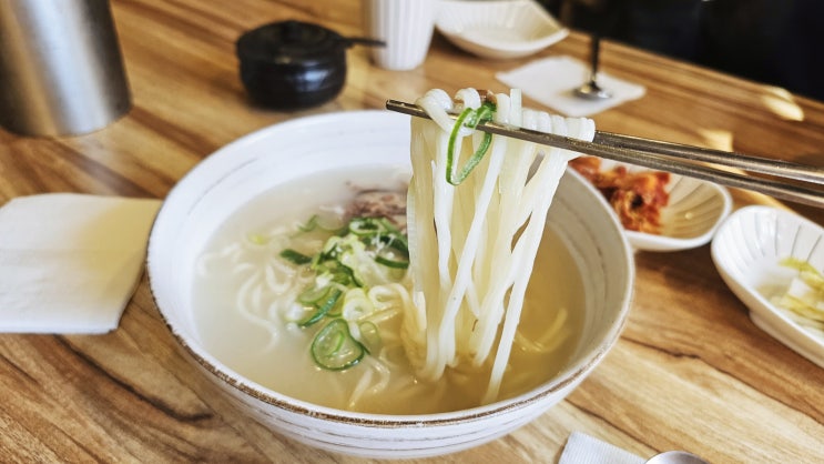 용산역 맛집 <용산면가> 점심 메뉴로 사골칼국수 한 그릇