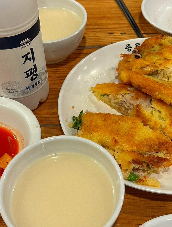  광화문역 세종문화회관 맛집 추천, 가성비 맛집 "종로빈대떡" (+막걸리)