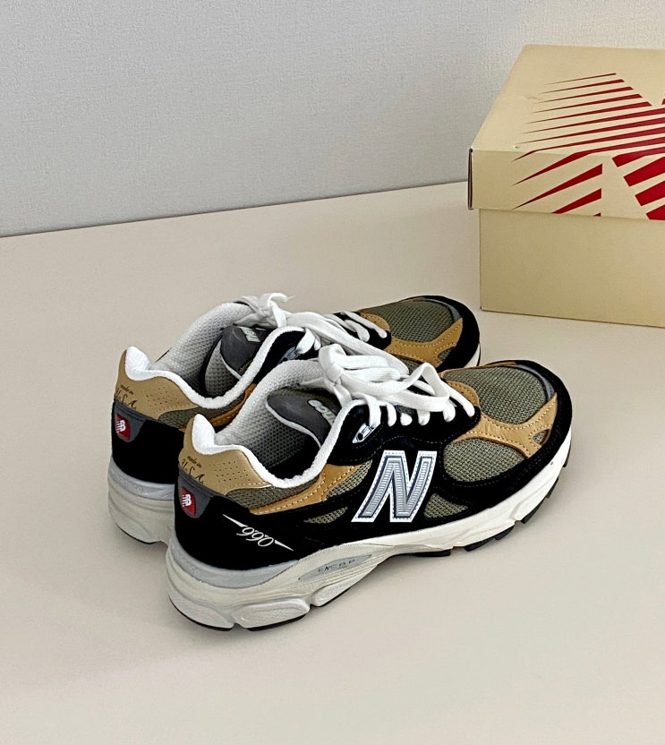  뉴발란스 990 V3 사이즈 / KITH 직구, 뉴발 테디산티스 Made in USA 990 v3 블랙 탄 여자 사이즈 팁 240 245 (M990BB3)
