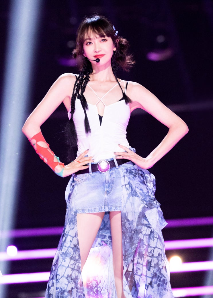  에프엑스 빅토리아, 언제나 변함없는 비주얼의 송치엔 근황