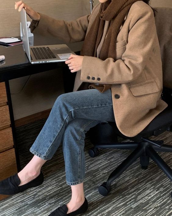  무드있는 아우터 출근룩