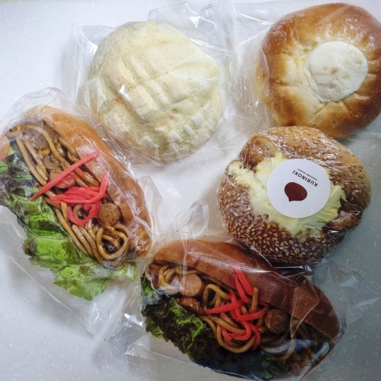  망리단길 빵지순례 야끼소바빵, 소금빵 유명한 쿠리노키제빵 맛은 글쎄..?