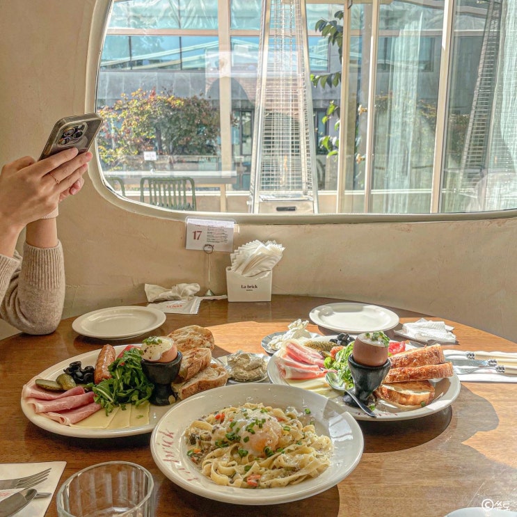  신논현역 강남역 브런치 카페 라브리크 서울 / 주차정보, 예약방법