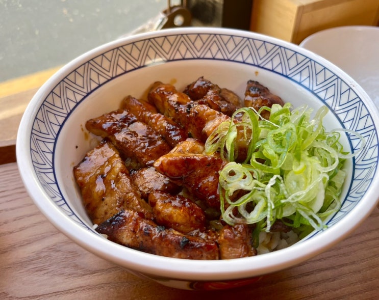  군산 맛집 얀식당 일본식 덮밥 부타동 전문점 냉모밀도 핵꿀맛 추천 메뉴