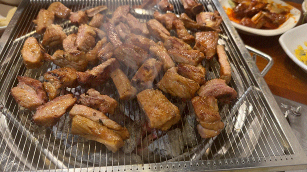  의정부 호원점 구끼구끼 회룡역 돼지갈비 찐 맛집 (feat 100인석 규모)