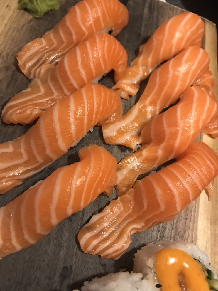  토론토 세인트클레어 초밥 맛집 스시 캘리포니아