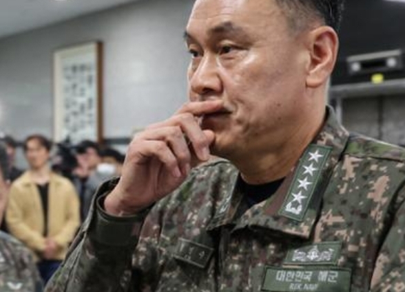 <b>김명수 합참의장</b> 후보자 '딸 학폭'·'근무 중 주식거래' 의혹