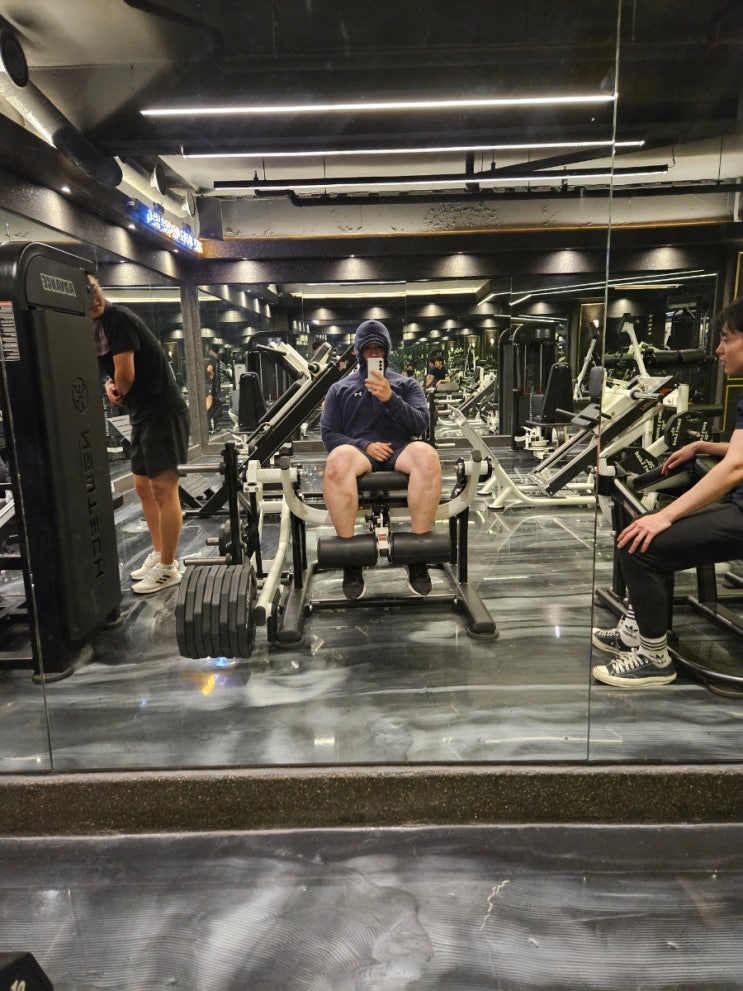  [헬남의 삶] 동기들과 득근득근 하체 데이트