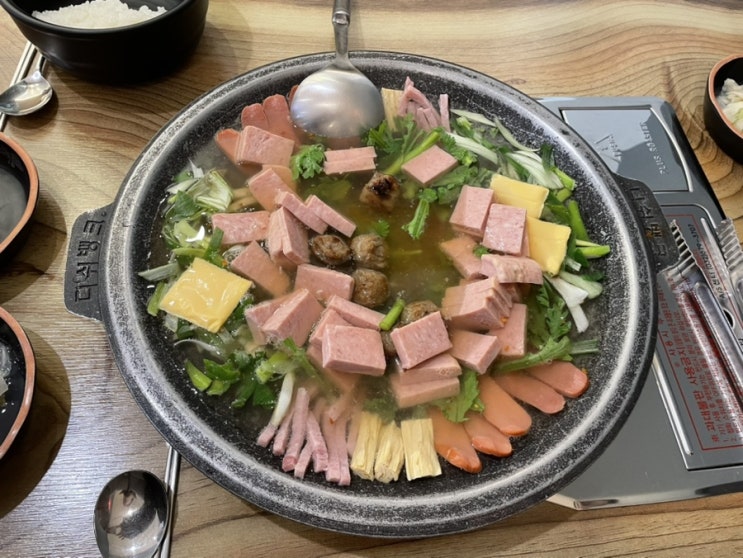  오늘의 점심_완백 부대찌개
