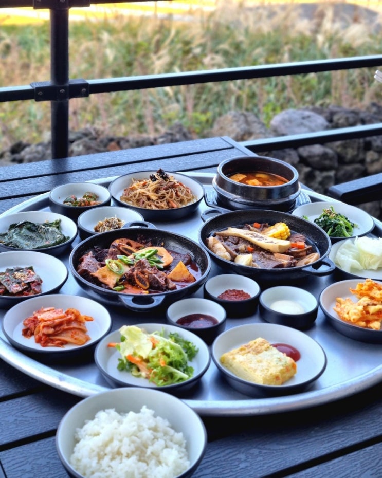  오션뷰가 예술인 애월맛집 한라산소갈비찜