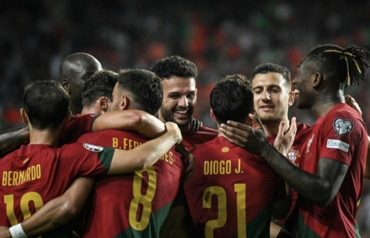UEFA EURO 유로2024 예선 10라운드 포르투갈 아이슬란드 보스니아 슬로바키아 리히텐슈타인 룩셈부르크 UEFA EURO 유로2024 예선 10라운드 포르투갈 아이슬란드 보스니아 슬로바키아 리히텐슈타인 룩셈부르크