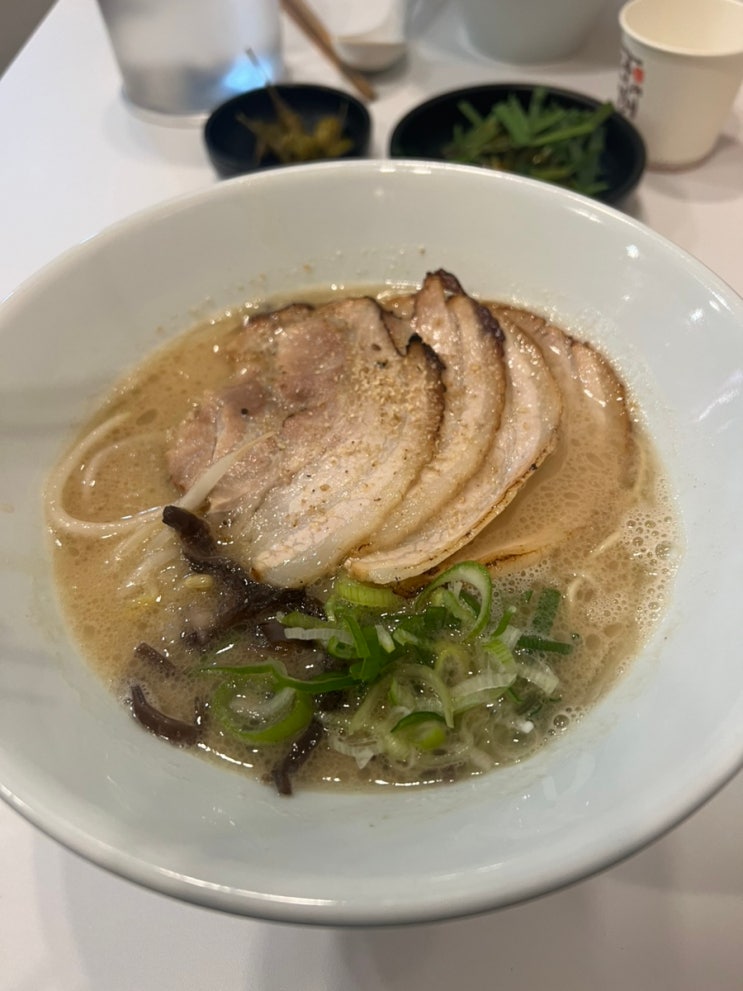 강남역 웨이팅하는 라멘 맛집 왓쇼이켄 돈코츠라멘 혼밥 점심먹기 좋아요