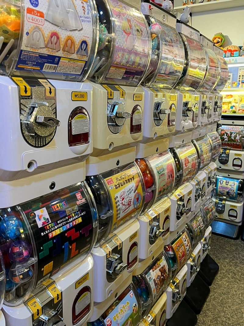 홍대 가볼만한곳 캡슐토이 가차샵 헬로수미코(feat.코인교환) : 네이버 블로그