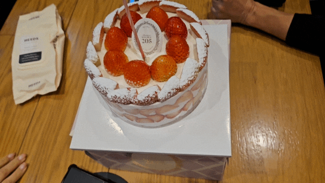  대전 신세계백화점 키친205 딸기케이크 솔직 후기 - 대전생일케이크추천/기념일케이크/내돈내산